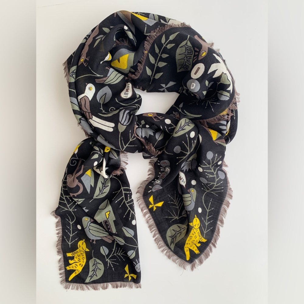 Luxury Fendi animal floral print black soft scarf wrap